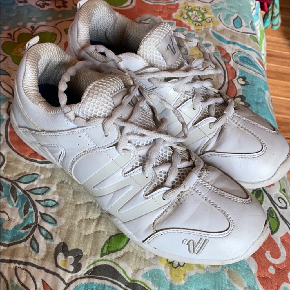 Varsity cheer shoes